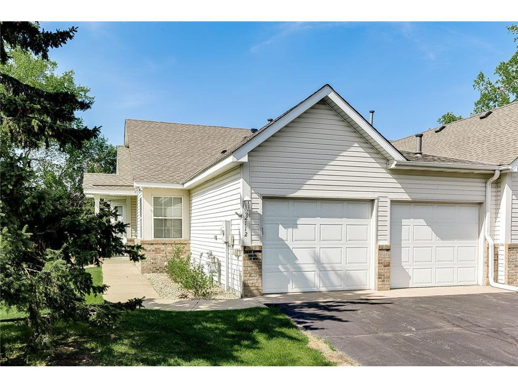 2112 Albemarle Court N Roseville MN 55113 6365346 image1