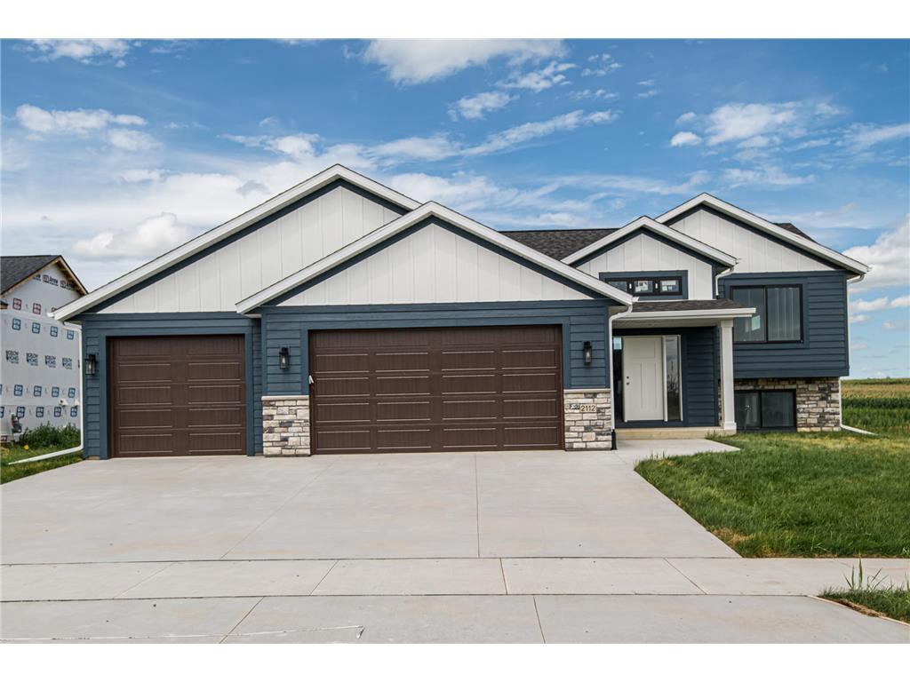 2112 Elk Run Drive SE Pine Island MN 55963 6160138 image1