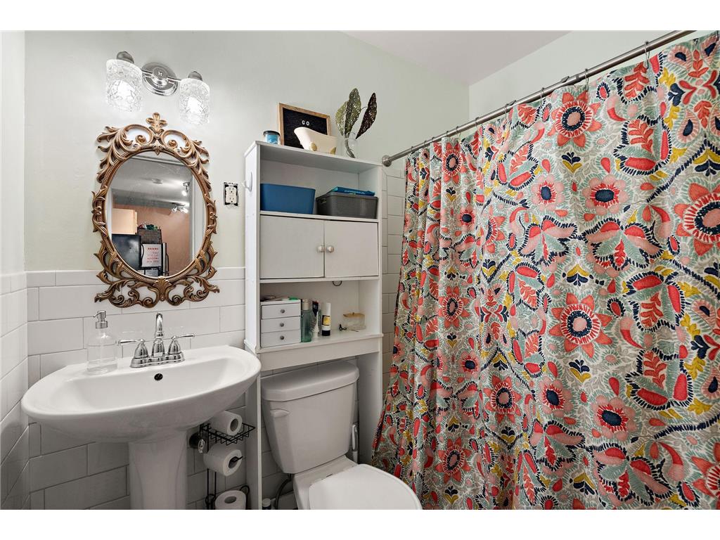 2112 Garfield Avenue #14 Minneapolis MN 55405 7061722 image14
