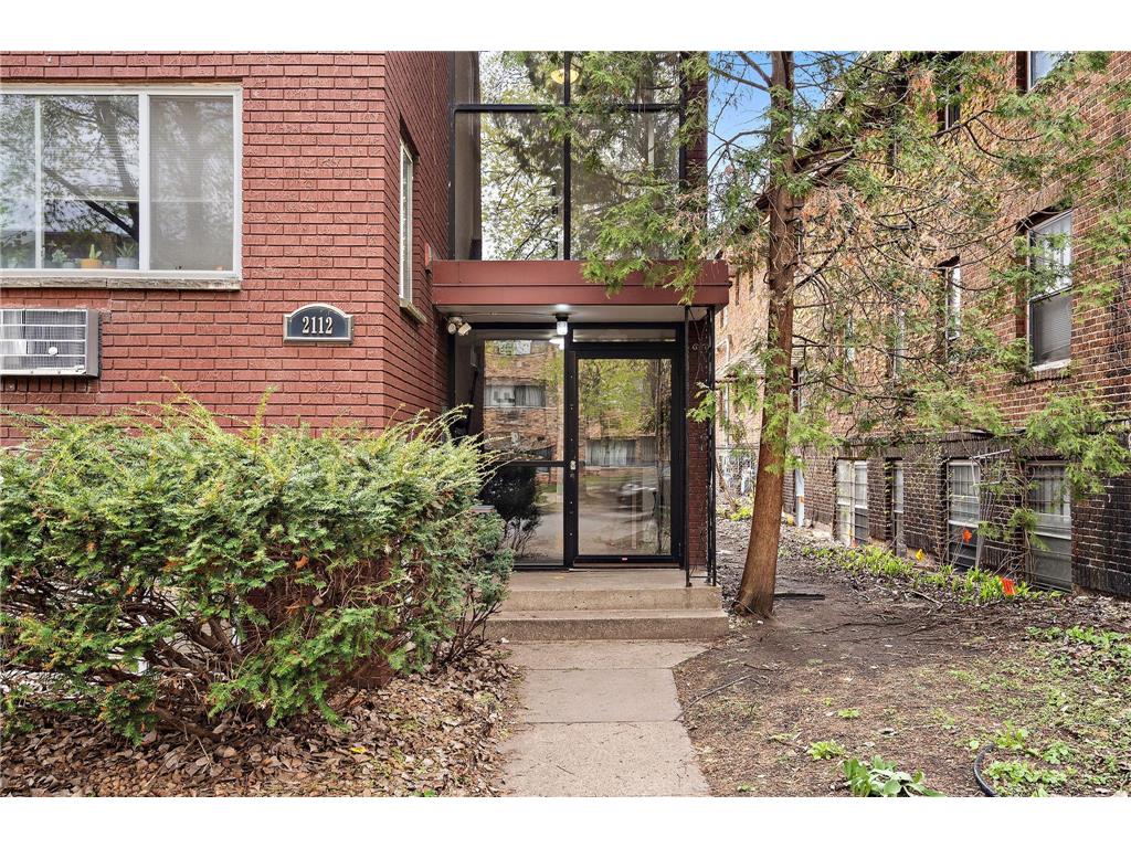 2112 Garfield Avenue #14 Minneapolis MN 55405 7061722 image2
