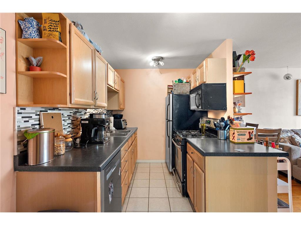 2112 Garfield Avenue #14 Minneapolis MN 55405 7061722 image4