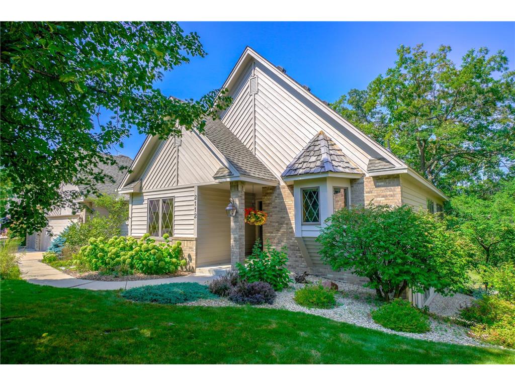 2112 Great Oaks Drive Burnsville MN 55337 6370922 image1