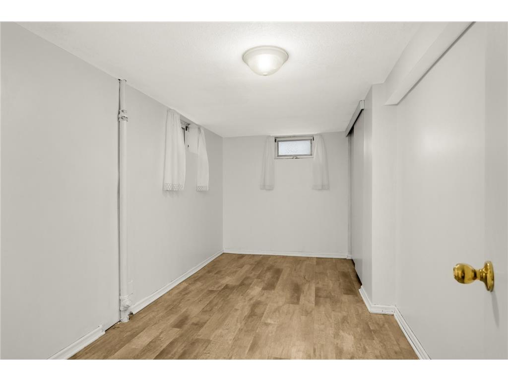 2112 Hawthorne Avenue E Saint Paul MN 55119 6824327 image19