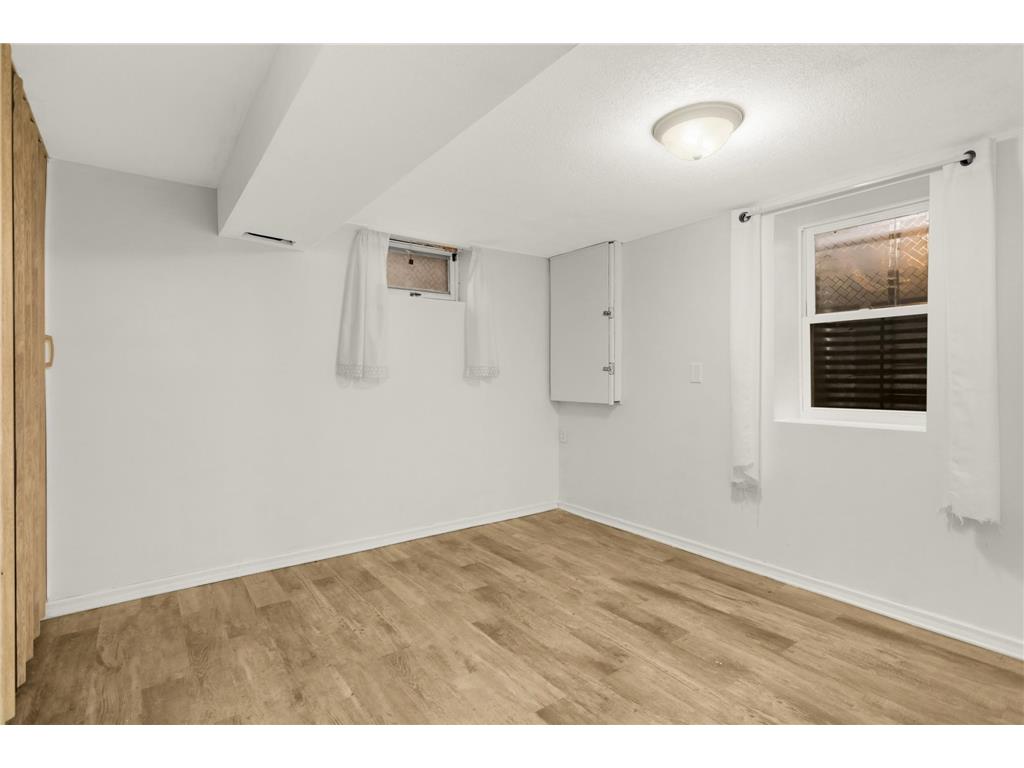 2112 Hawthorne Avenue E Saint Paul MN 55119 6824327 image21