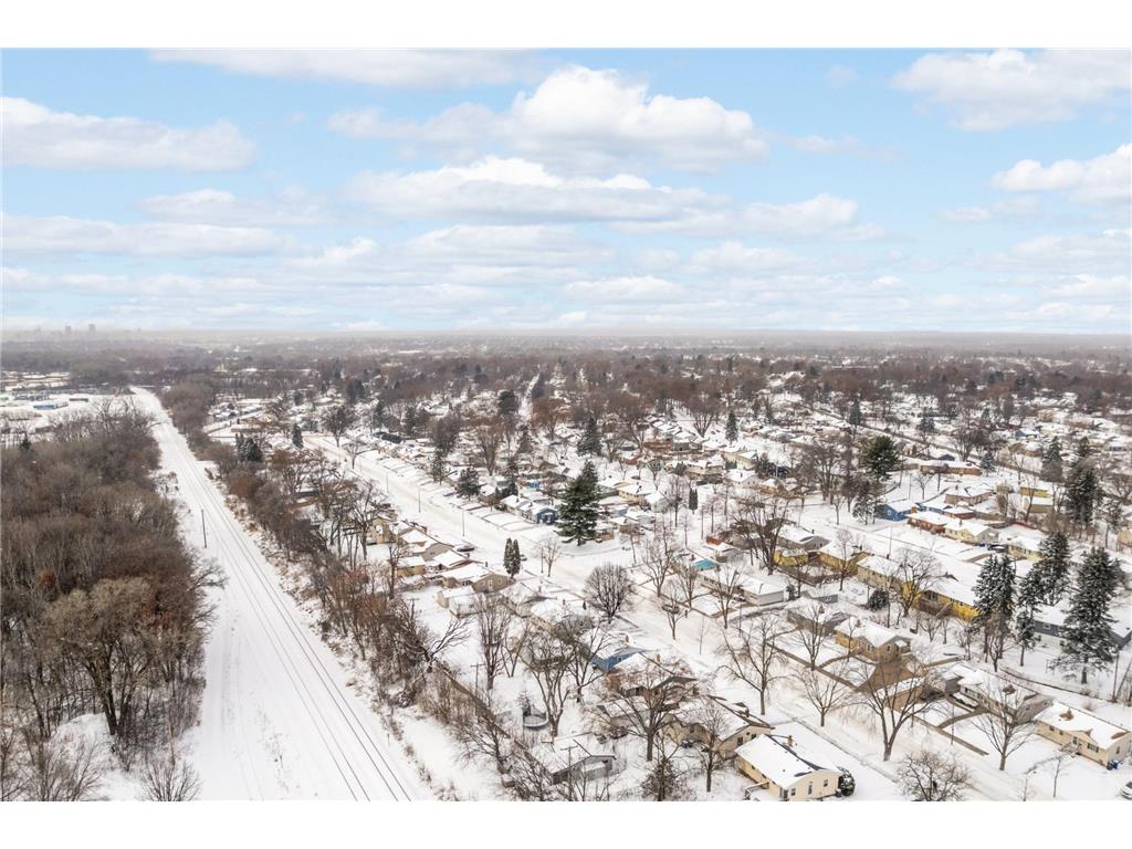 2112 Hawthorne Avenue E Saint Paul MN 55119 6824327 image26