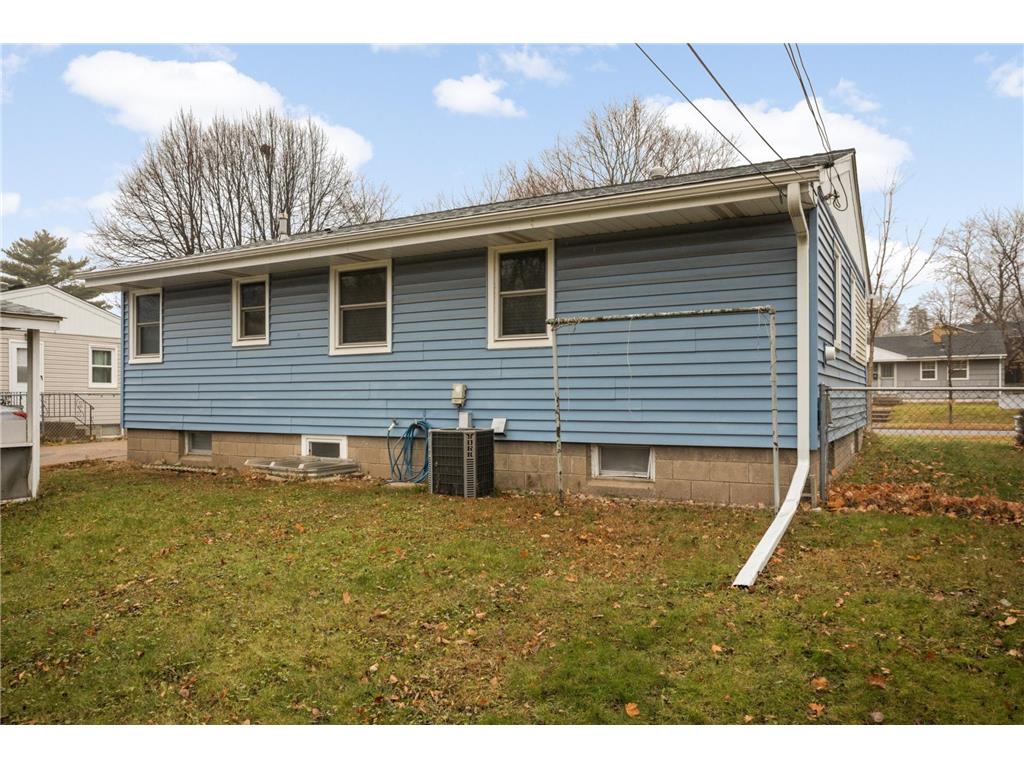 2112 Hawthorne Avenue E Saint Paul MN 55119 6824327 image32