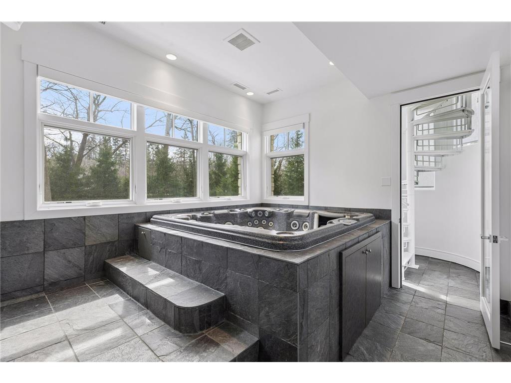 2112 Meeting Street Minnetonka MN 55391 7057183 image30