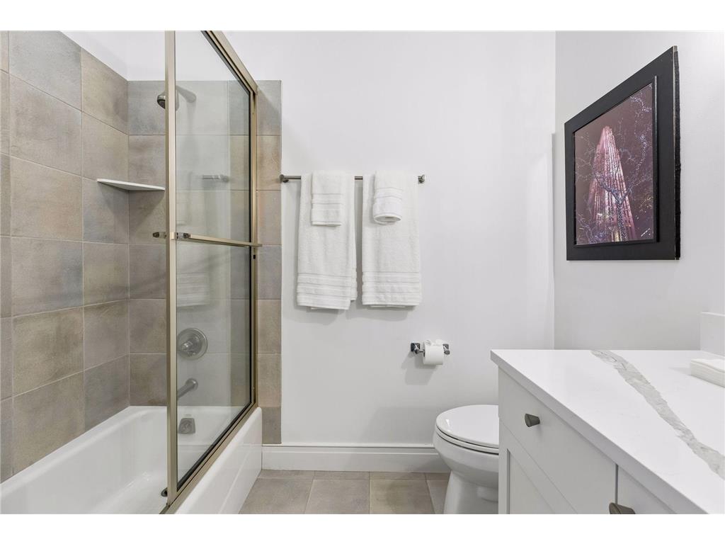 2112 Meeting Street Minnetonka MN 55391 7057183 image38