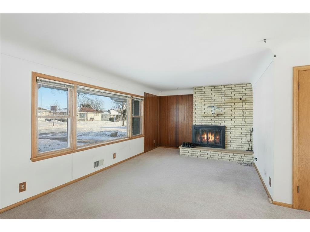 2112 Suburban Avenue Saint Paul MN 55119 7008320 image1