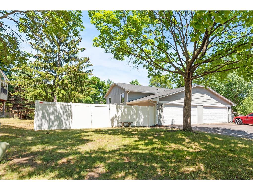 2113 109th Avenue NW Coon Rapids MN 55433 6385290 image1