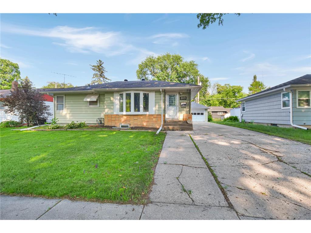 2113 7th Street N Fargo ND 58102 7106502 image1