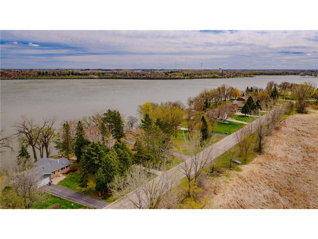 2113 Country Club Drive NE Willmar MN 56201 - Willmar 6793028 image5