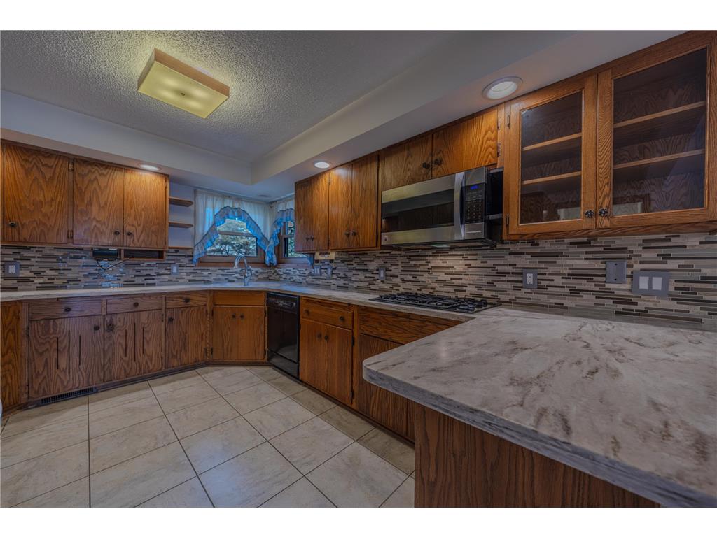 2113 Country Club Drive NE Willmar MN 56201 - Willmar 6793028 image6