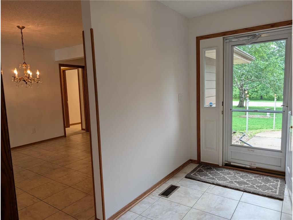 2113 Country Club Drive NE Willmar MN 56201 - Willmar 7104736 image12