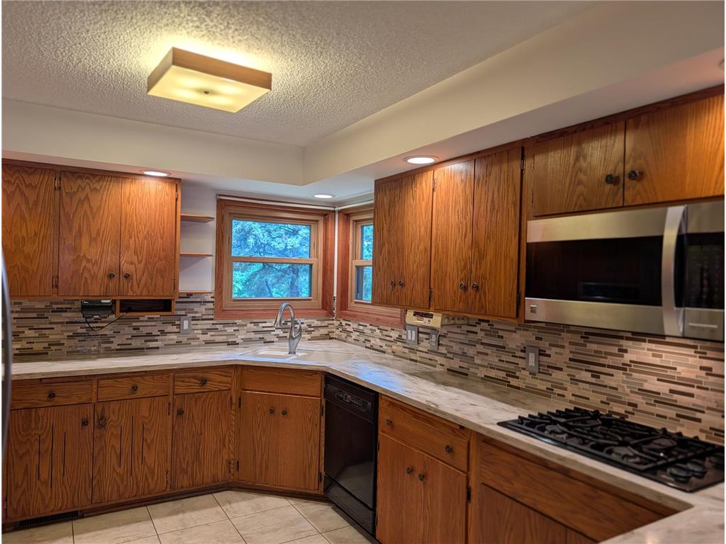 2113 Country Club Drive NE Willmar MN 56201 - Willmar 7104736 image14