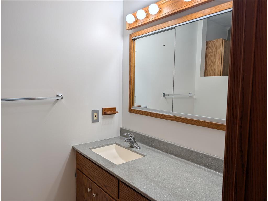 2113 Country Club Drive NE Willmar MN 56201 - Willmar 7104736 image30