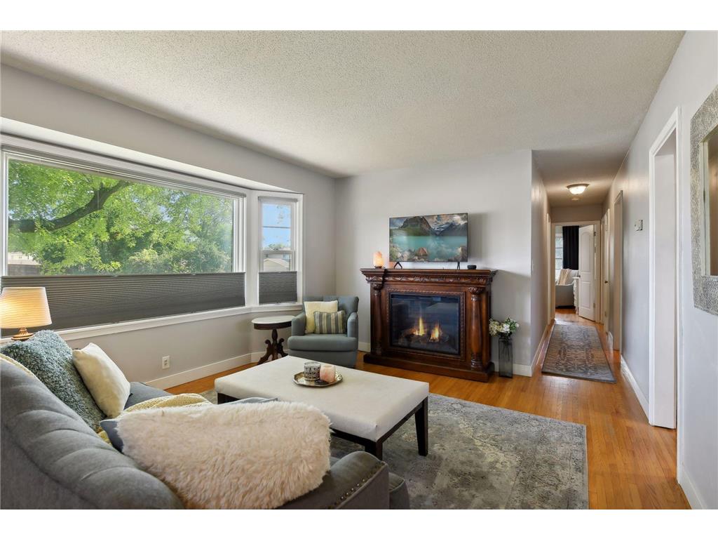 2113 E 86th Street, Bloomington, MN, 55425 | MLS: 6572380 | Edina Realty
