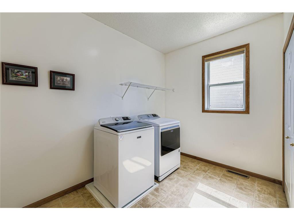 2113 Sandhill Drive Shakopee MN 55379 6778422 image24