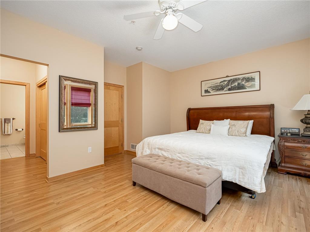 2113 Village Terrace Bloomington MN 55431 6766352 image13