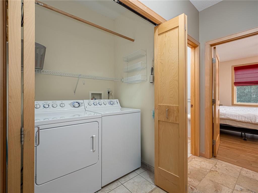 2113 Village Terrace Bloomington MN 55431 6766352 image17