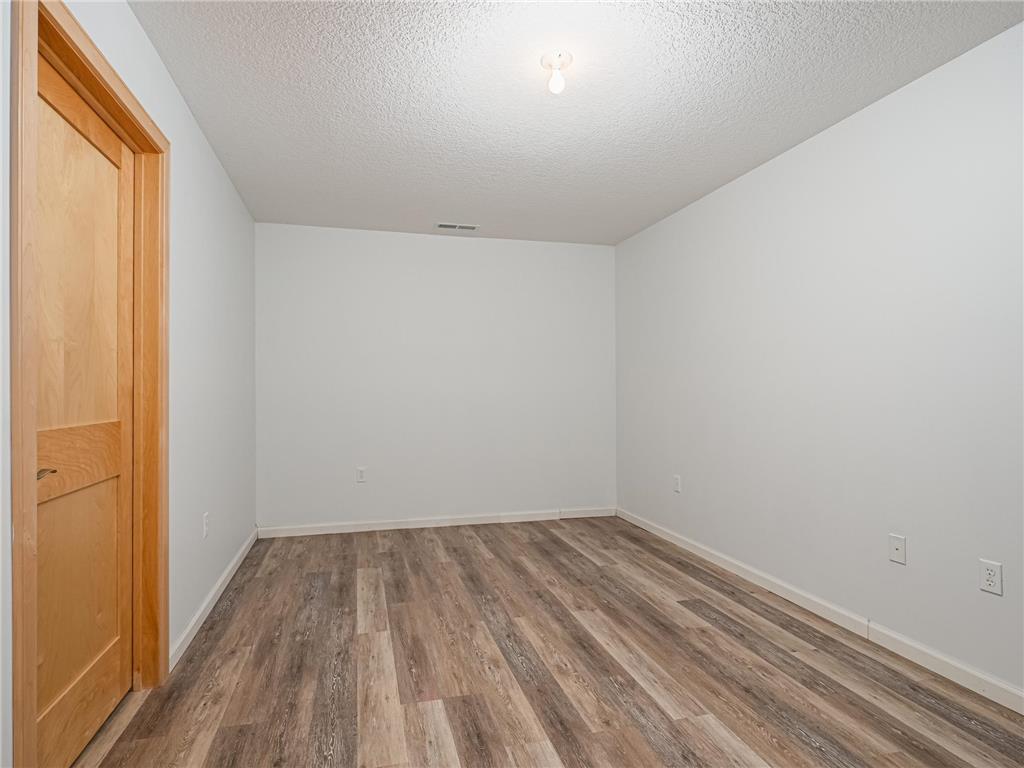 2113 Village Terrace Bloomington MN 55431 7003735 image31