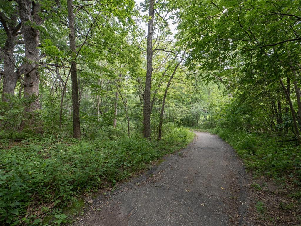 2113 Village Terrace Bloomington MN 55431 7003735 image38