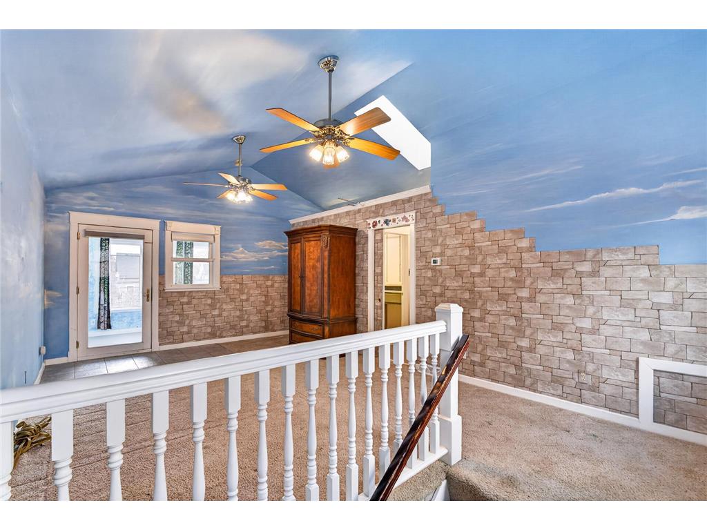 2114 Queen Avenue N Minneapolis MN 55411 7095077 image13