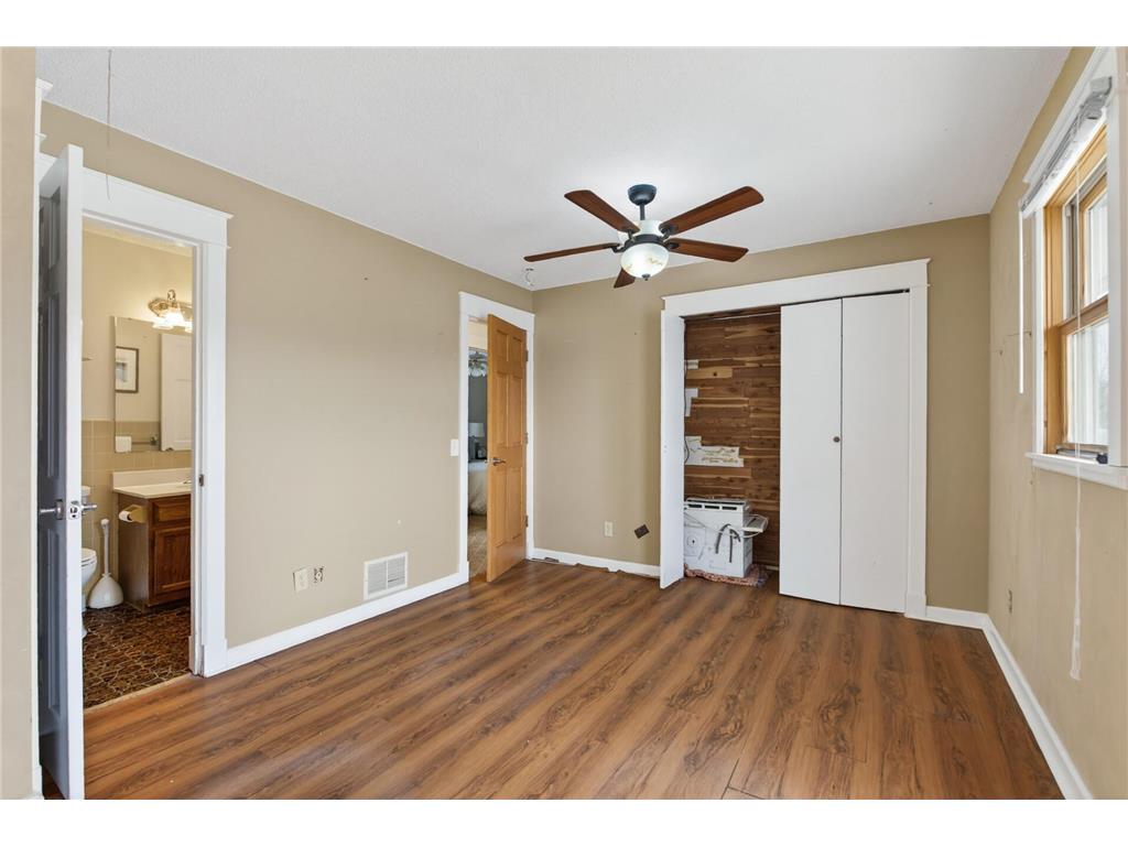 2114 Queen Avenue N Minneapolis MN 55411 7095077 image22