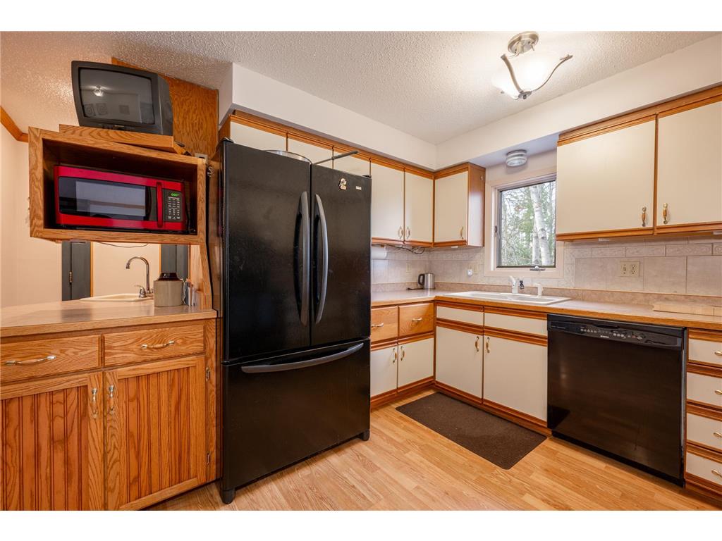 2114 SW 3rd Avenue Grand Rapids MN 55744 7049000 image10