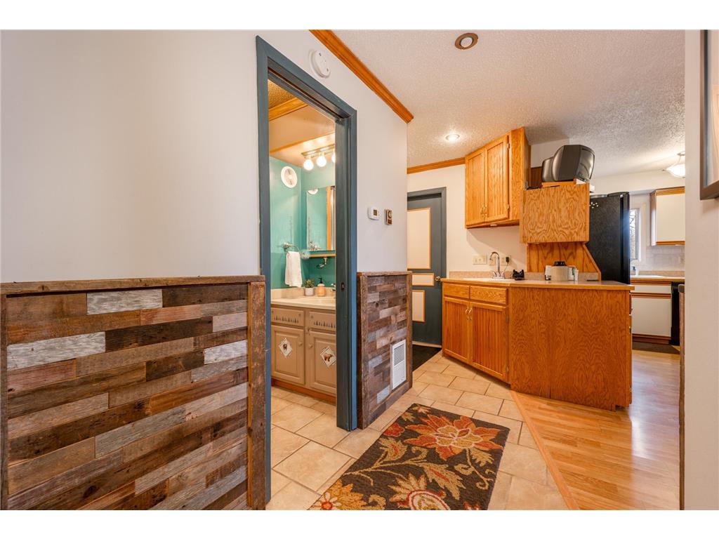 2114 SW 3rd Avenue Grand Rapids MN 55744 7049000 image12