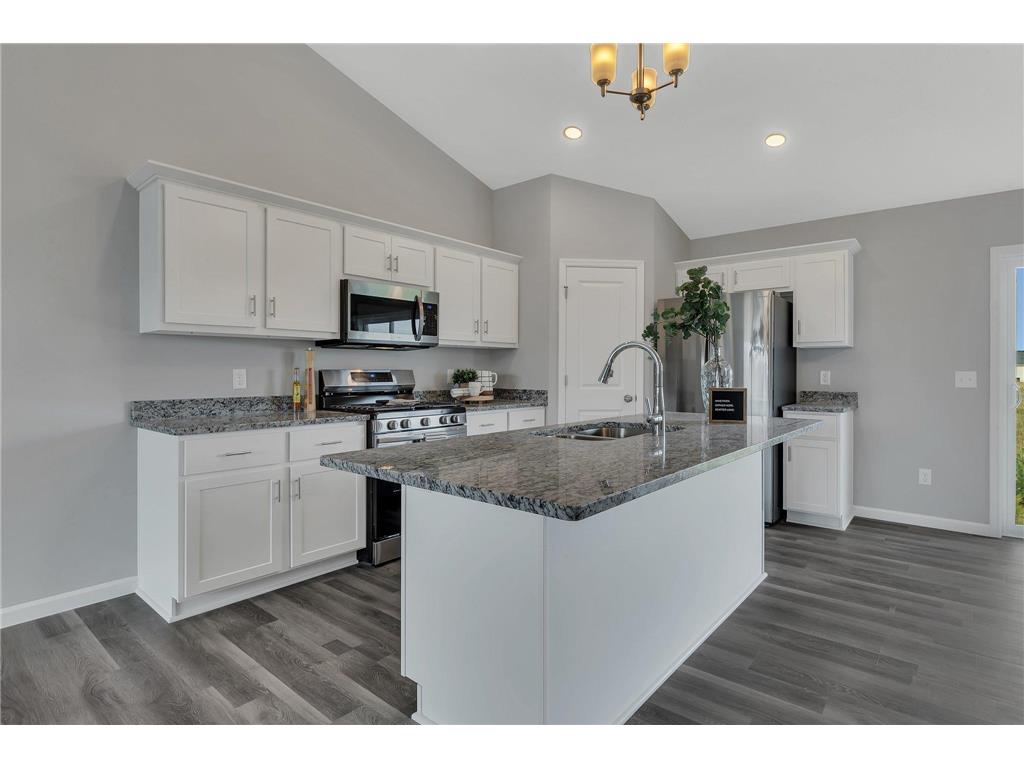 2115 120th Avenue Blaine MN 55434 6318346 image1