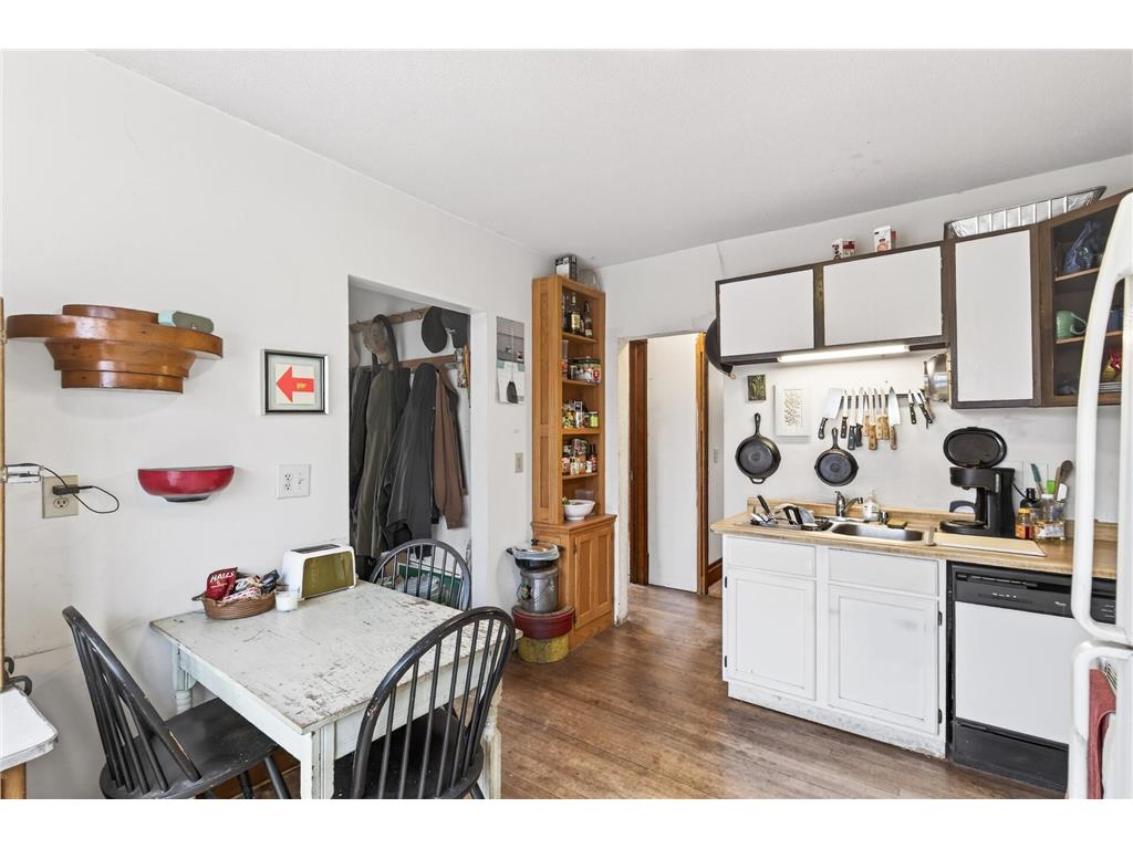 2115-2117 Aldrich Avenue N Minneapolis MN 55411 7042470 image10