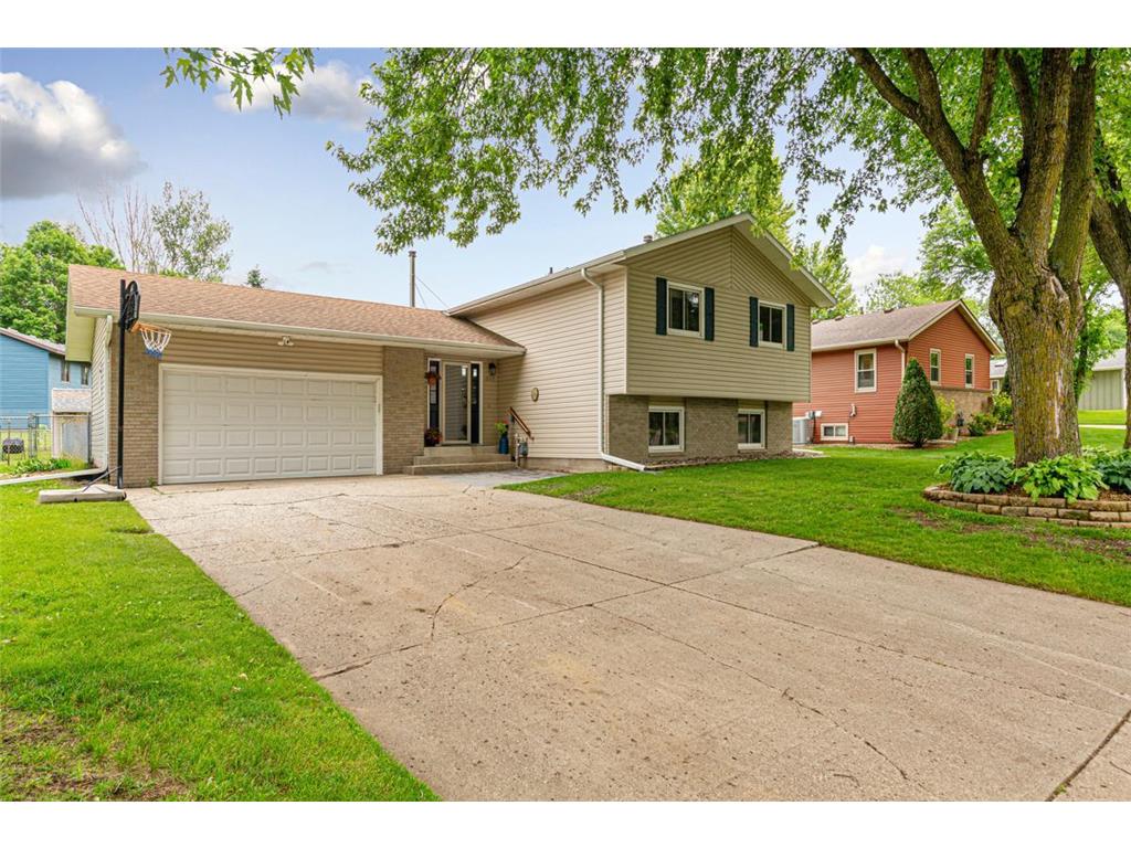 2115 3rd Avenue NE Owatonna MN 55060 6738455 image1