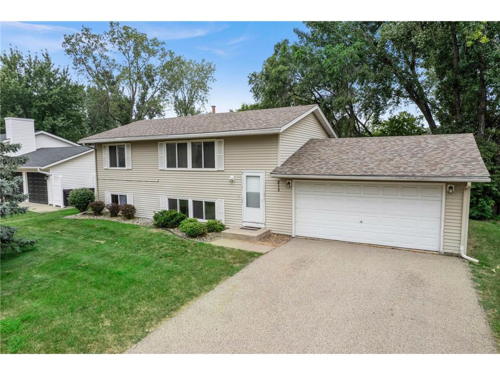 2115 Cliffview Drive Eagan MN 55122 6767254 image1