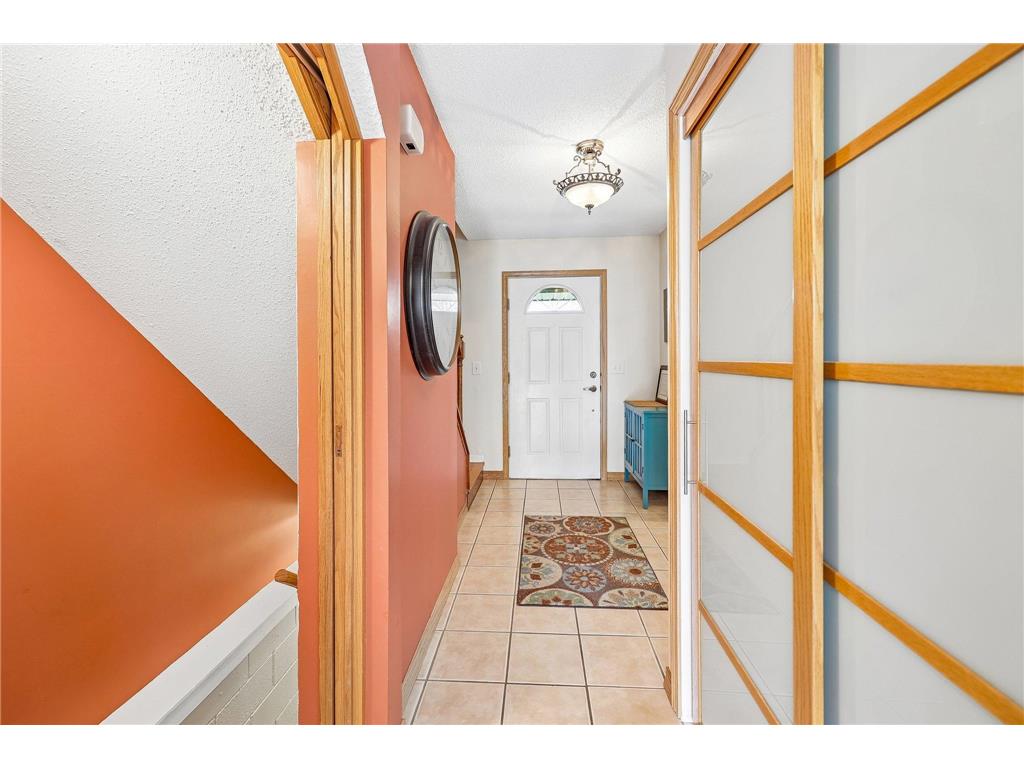 2115 Decatur Avenue N Golden Valley MN 55427 7061015 image10