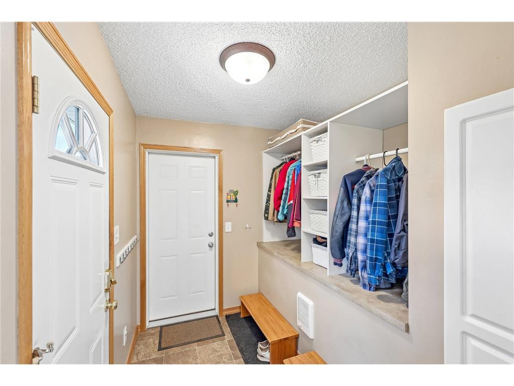 2115 Decatur Avenue N Golden Valley MN 55427 7061015 image25