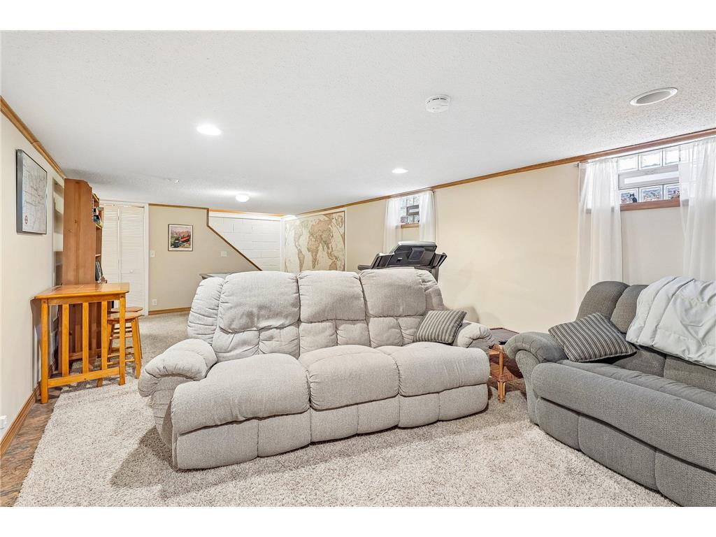 2115 Decatur Avenue N Golden Valley MN 55427 7061015 image38
