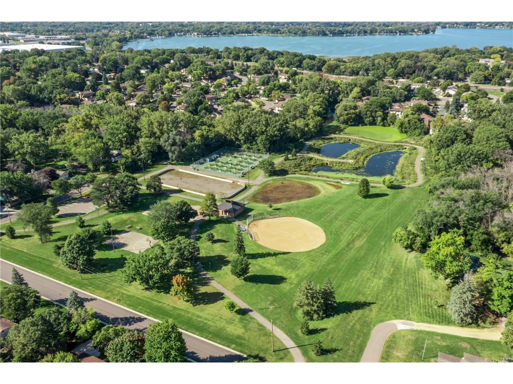 2115 Decatur Avenue N Golden Valley MN 55427 7061015 image94
