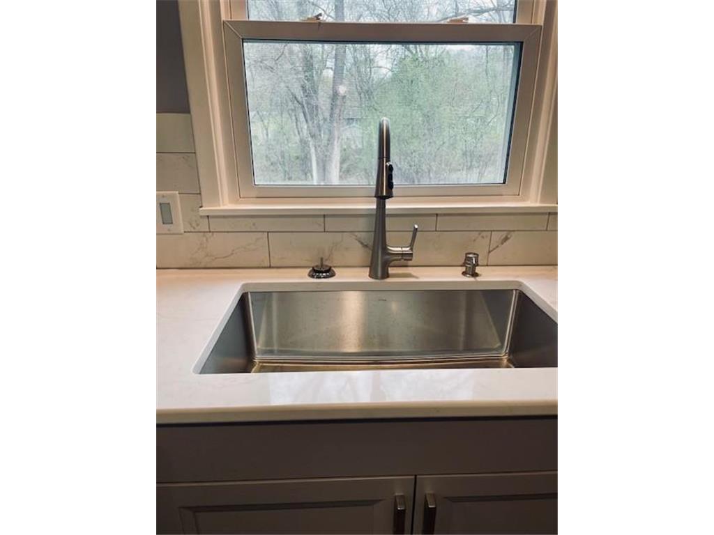2115 E River Road NE Rochester MN 55906 7057590 image13