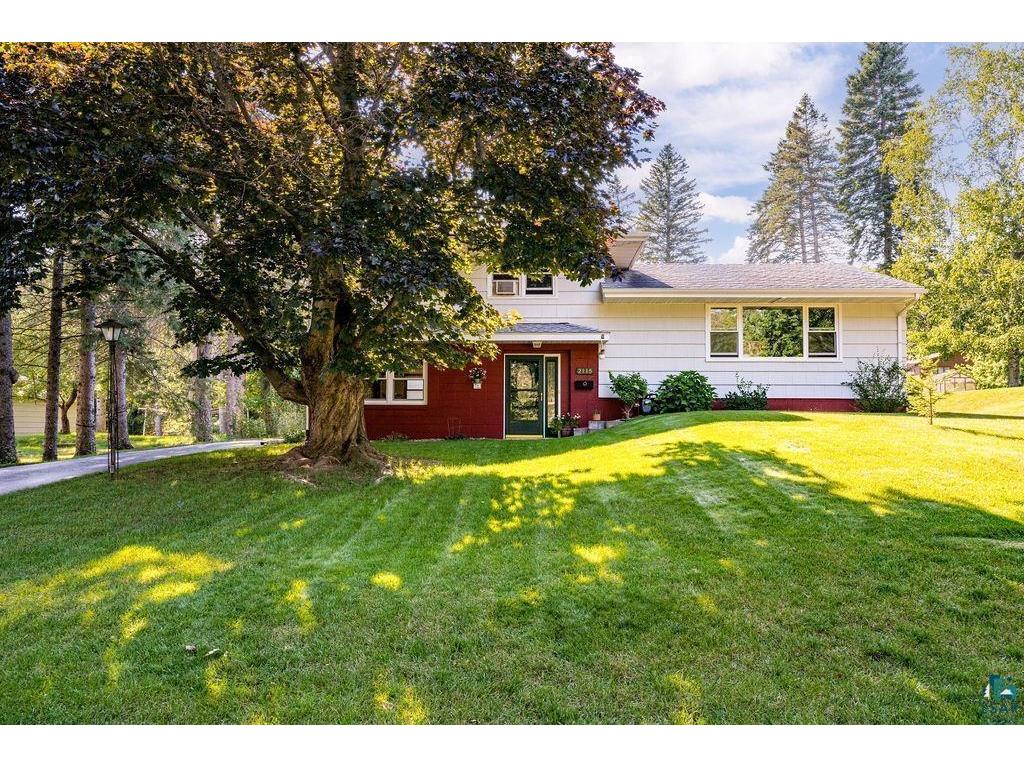 2115 Harvard Avenue Duluth MN 55803 6583716 image1