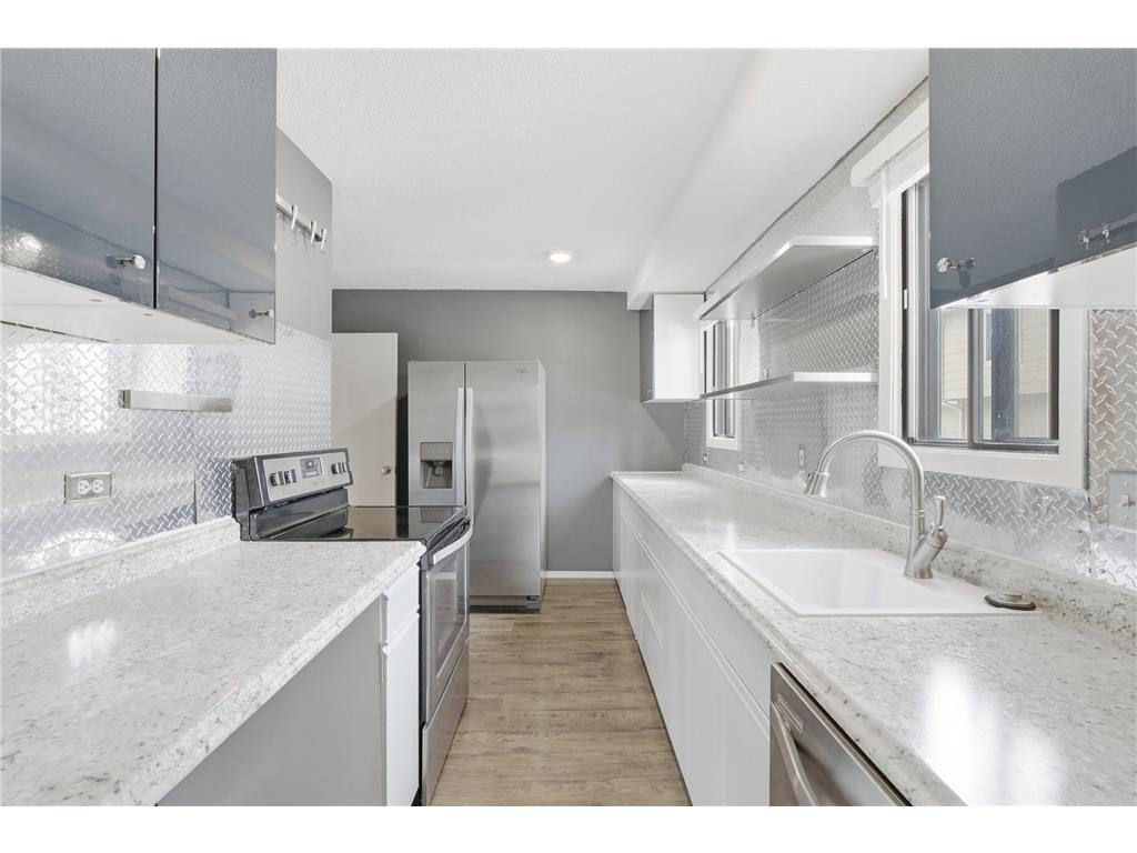 2115 Marquis Road Golden Valley MN 55427 7061771 image12