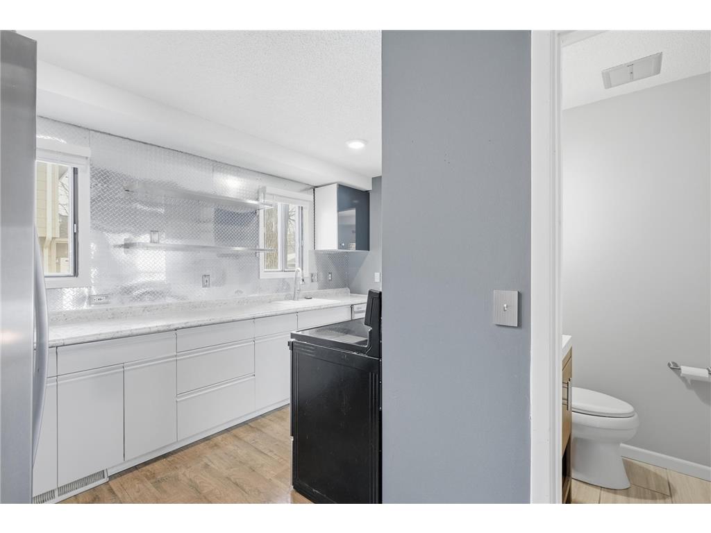 2115 Marquis Road Golden Valley MN 55427 7061771 image17