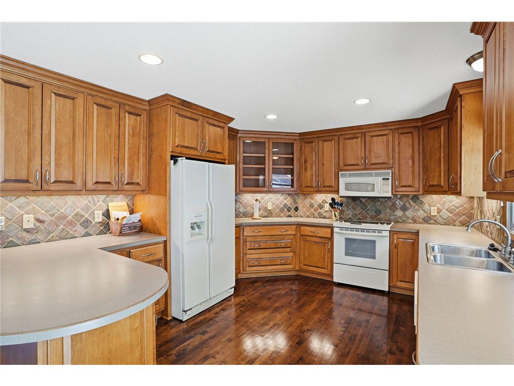 2115 Toledo Avenue N Golden Valley MN 55422 - Bassett Creek 7083388 image13