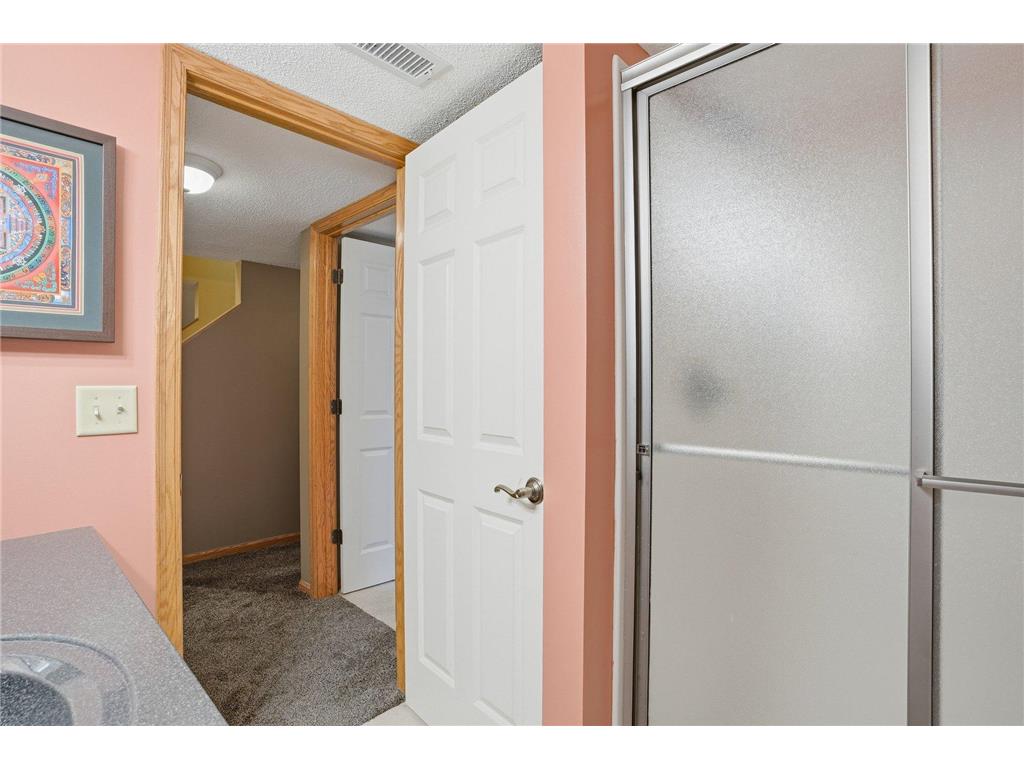 2115 Toledo Avenue N Golden Valley MN 55422 - Bassett Creek 7083388 image16