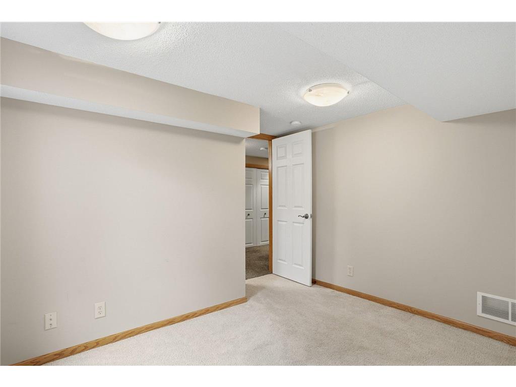 2115 Toledo Avenue N Golden Valley MN 55422 - Bassett Creek 7083388 image22