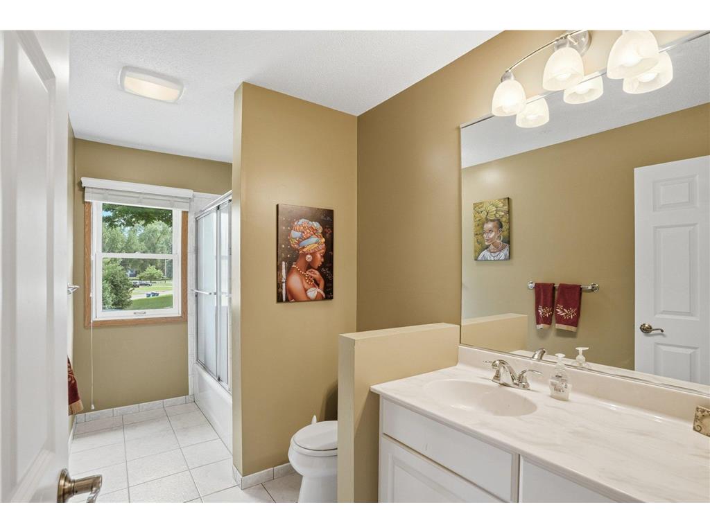 2115 Toledo Avenue N Golden Valley MN 55422 - Bassett Creek 7083388 image28