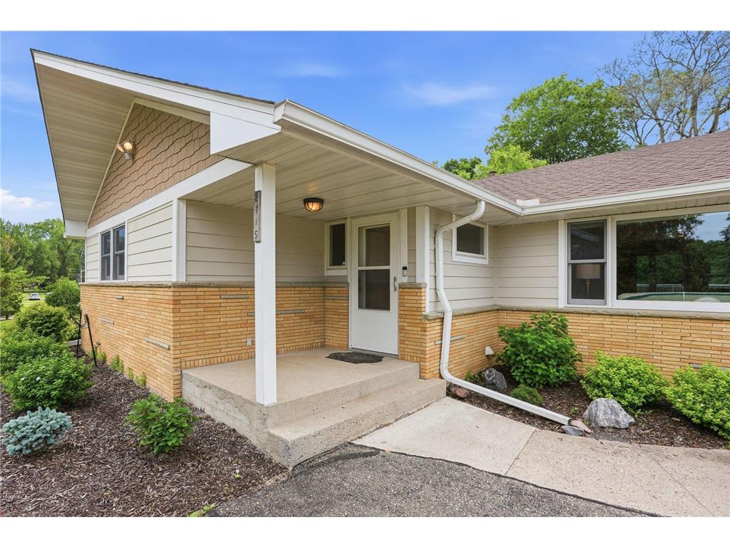 2115 Toledo Avenue N Golden Valley MN 55422 - Bassett Creek 7083388 image3