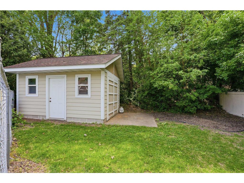 2115 Toledo Avenue N Golden Valley MN 55422 - Bassett Creek 7083388 image47