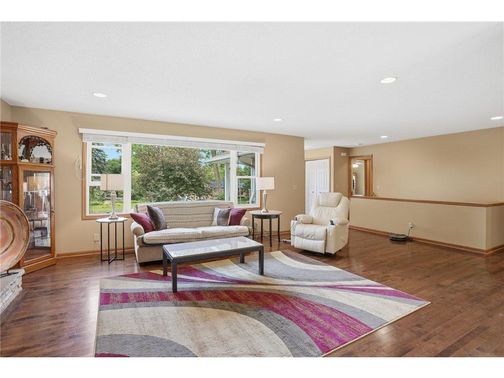 2115 Toledo Avenue N Golden Valley MN 55422 - Bassett Creek 7083388 image5