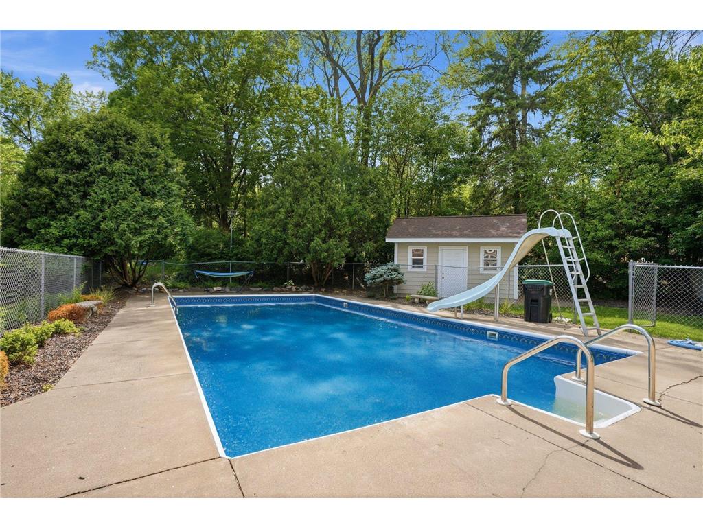 2115 Toledo Avenue N Golden Valley MN 55422 - Bassett Creek 7083388 image52